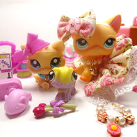 Littlest Pet Shop short hair cat #339 "Brooke " with Unique and Cute accessories and a Cricket and Kitten My Cute Cheap Store