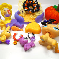 Littlest Pet Shop short hair cat #339 "Brooke " with Unique and Cute accessories a Cricket and  a fairy My Cute Cheap Store