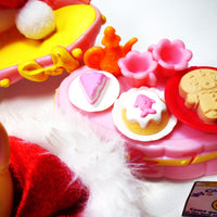 Littlest Pet Shop short hair cat #339 "Brooke" with caterpillar Mimi and cute accessories My Cute Cheap Store