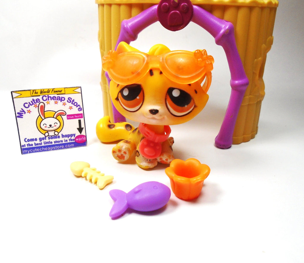 Littlest Pet Shop #388 Yellow leopard cat with cute accessories My Cute Cheap Store