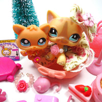 Littlest Pet Shop short hair cat #886 and kitten # 1371 with cute and unique accessories My Cute Cheap Store