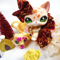 Littlest Pet Shop short hair cat #852 with unique and cute accessories