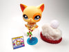 Littlest Pet Shop sitting cat #1521 with cute accessories
