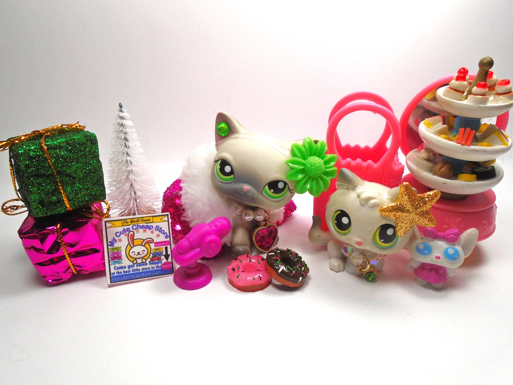 Littlest Pet Shop sitting cat #125 with a kitten and cute accessories– My  Cute Cheap Store
