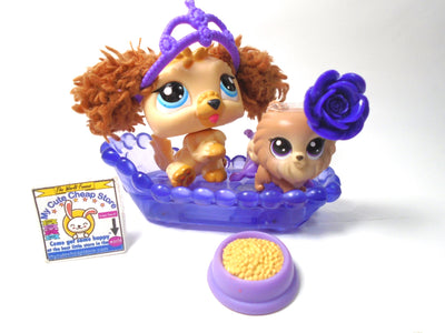 Littlest Pet Shop Labradoodle dog #2421 with a mini–Chow Chow and accessories