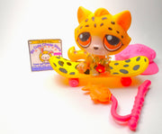 Littlest Pet Shop Leopard Sitting Cat #388 with cute accessories - My Cute Cheap Store