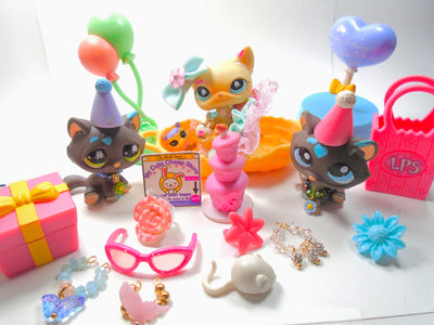 Littlest Pet Shop Messy Short Hair Cat #815 Tabby #816 and Variant w accessories