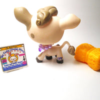 Littlest Pet Shop Cow #1351 with accessories