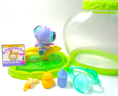 Littlest Pet Shop Rare Triplet Butterfly #1558 with cute accessories authentic