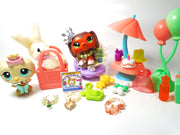 Littlest Pet Shop Dachshund #675 "Savvy" and Owl with cute and unique accessories