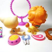 Littlest Pet Shop Sassiest cat #1005 and lion #1004 with accessories