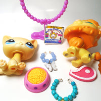 Littlest Pet Shop Sassiest cat #1005 and lion #1004 with accessories