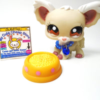 Littlest Pet Shop Chihuahua dog #1199 with accessories