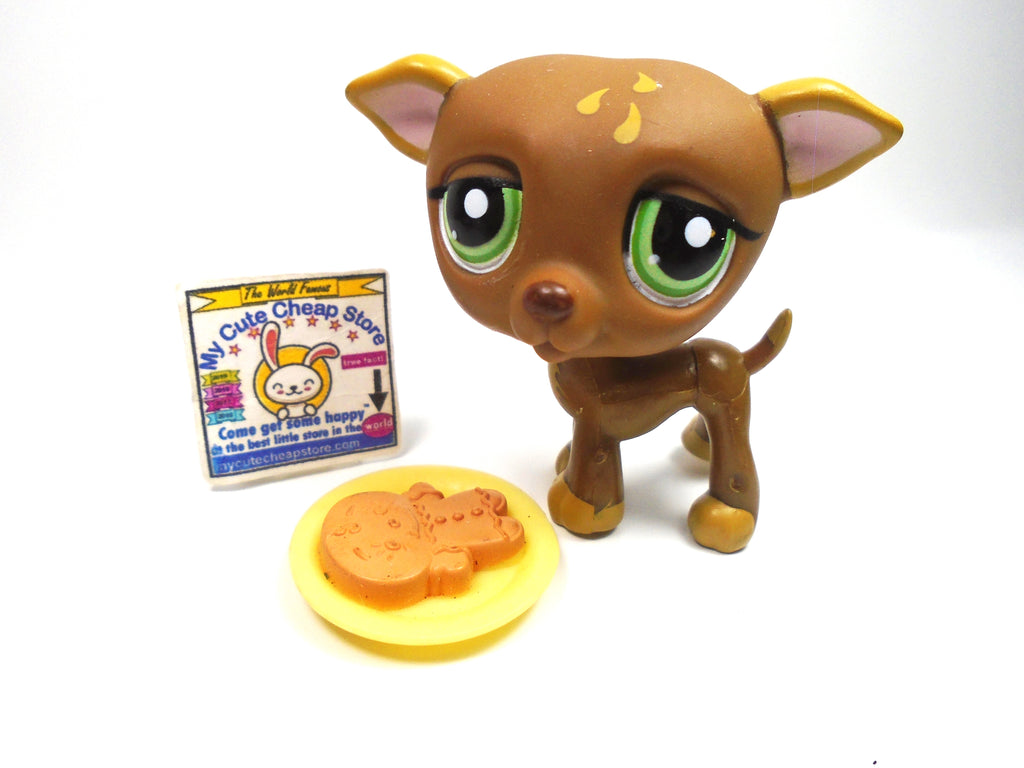 Littlest Pet Shop Greyhound dog #507 with accessories