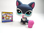 Littlest Pet Shop licking paw cat #2204 with accessories