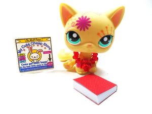 Littlest Pet Shop Postcard cat #1231 with accessories