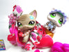 Littlest Pet Shop short hair cat #483 with a kitten and cute accessories