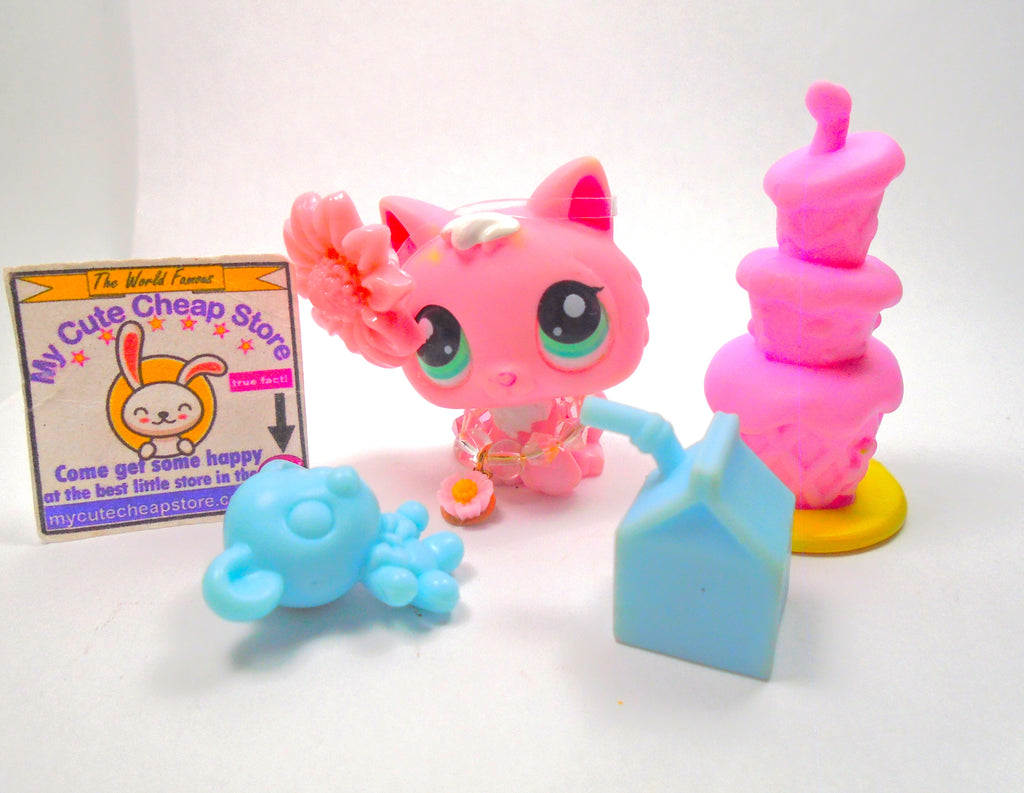 Littlest Pet Shop Rare Pink Kitten Cat #2575 with accessories authentic