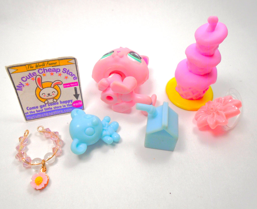 Littlest Pet Shop Rare Pink Kitten Cat #2575 with accessories authentic