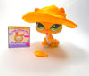 Littlest Pet Shop Yellow Licking Paw Cat #842 with accessories Authentic