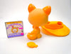 Littlest Pet Shop Yellow Licking Paw Cat #842 with accessories Authentic