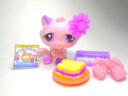 Littlest Pet Shop Pink BonBon Sitting Cat #576 & cute accessories authentic