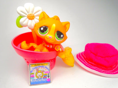 Littlest Pet Shop Orange Tiger BonBon Sitting Cat #1834 & cute accessories